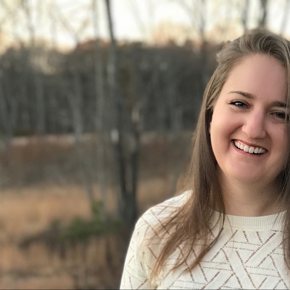 Meet your Posher, Kelsey - Picture 1 of 1